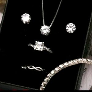 6 Piece Crystal Jewelry Set